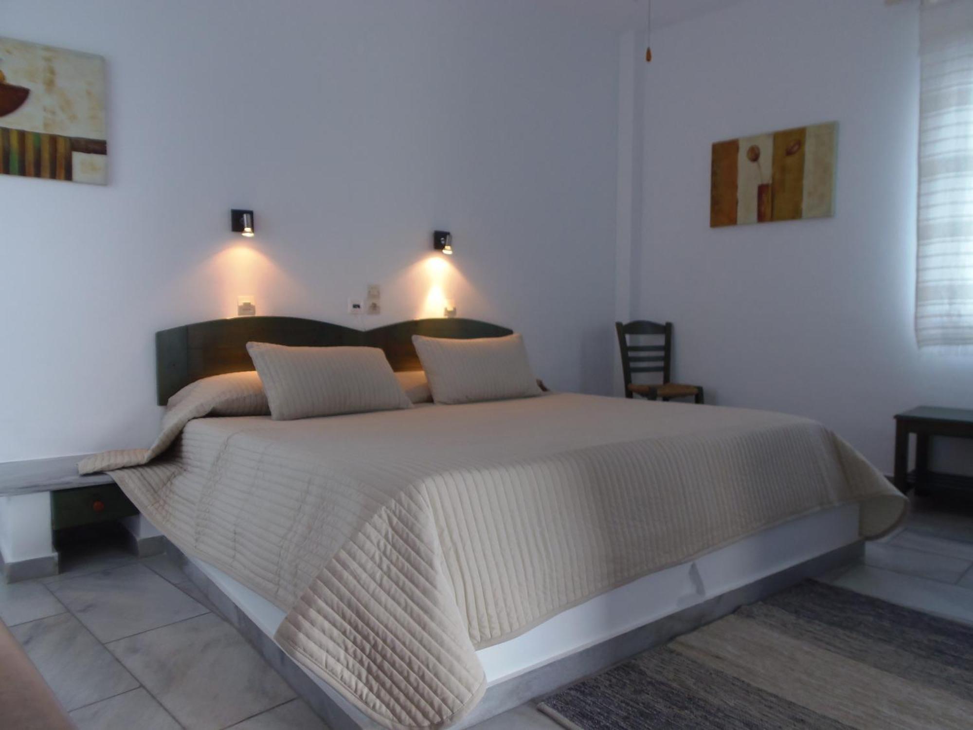 Hotel Manos Naousa Quarto foto